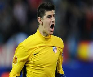 Barcelona nhắm Courtois là ứng cử viên số 1 thay Valdes