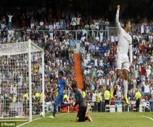 Ronaldo vượt mặt huyền thoại Hugo Sanchez, Real thắng giòn giã người hàng xóm Getafe