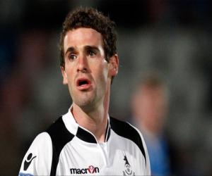 Thất nghiệp, cầu thủ vô danh kiện FIFA