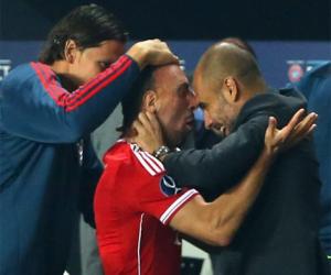 Ribery ăn mừng phấn khích cùng Guardiola