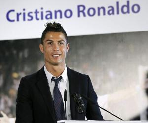 Cristiano Ronaldo là huyền thoại của Real Madrid