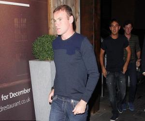 Man United thua đau, Rooney vào quán bar giải sầu