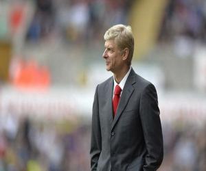 Cuối cùng, Arsene Wenger đã có thể nở nụ cười thỏa mãn
