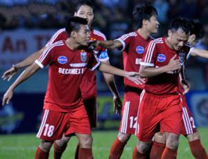 Dư âm vòng 1 V-League 2014: Nhạt nhòa tân binh