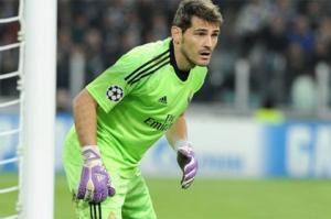 Man City “dụ dỗ” Casillas bằng hợp đồng béo bở