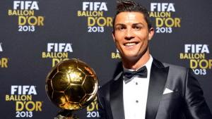 Ronaldo: Đặt bóng Vàng lên kệ tủ, để tiến lên!