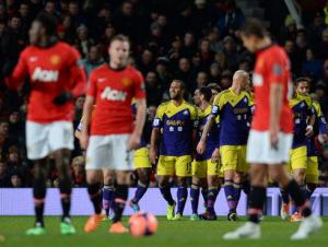 Old Trafford - thánh địa mất thiêng của Man Utd