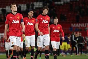 Top 10 CLB kiếm tiền đỉnh nhất: M.U bật bãi khỏi Top 3