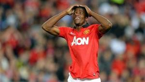 M.U cắt lỗ, tống khứ kẻ ăn hại