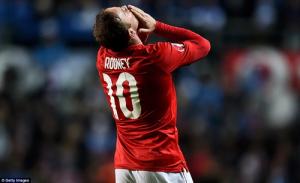 Roy Hodgson chỉ trích phong độ kém cỏi của Wayne Rooney