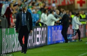 Mourinho và đại kình địch mang tên thời gian