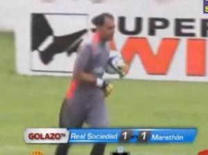 Sàm sỡ đối phương, lãnh liền thẻ đỏ