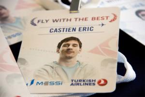 Chelsea hốt bạc nhờ làm ăn với đối tác tài trợ của Messi