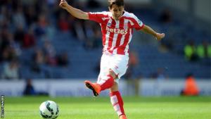 Cựu sao La Masia tức giận đập phá phòng thay đồ