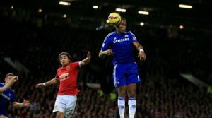 Man Utd và Chelsea cùng chung điểm yếu bóng chết