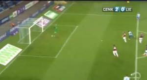 Trọng tài vẫn công nhận dù bóng dội xà ngang và bật ra ngoài