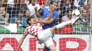 Italia - Croatia (Vòng loại Euro 2016, 2h45 17/11): Dựa lưng vào San Siro!