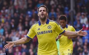 Cesc Fabregas trở lại, Chelsea thở phào nhẹ nhõm