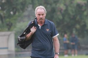 HLV Riedl ngại nhất Công Vinh và Văn Quyết