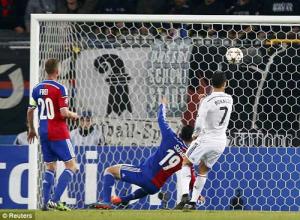 Video bàn thắng: Basel 0-1 Real Madrid (Vòng bảng Champions League)