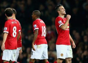 Van Persie tái hiện siêu phẩm của .... Thành Lương!