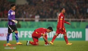 Hàng phòng ngự Việt Nam đã mắc sai sót ra sao ở trận thua Malaysia