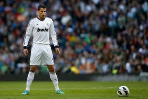 Almeria vs Real Madrid ( 02h45 13/12): Chờ Ronaldo đối đầu sao Thái Lan