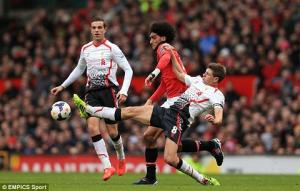 Trước thềm MU vs Liverpool: Mấu chốt ở cặp Fellaini - Gerrard