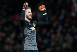 Huyền thoại Liverpool phục sát đất màn trình diễn phi thường của De Gea