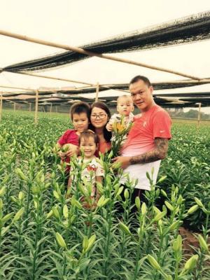 Bà xã đảm đang của cựu Quả bóng vàng Việt Nam