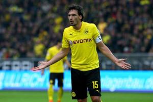 Bản tin tối 26/12: MU kích nổ bom tấn Hummels
