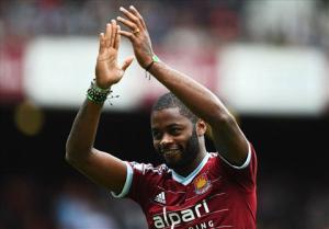 Tiết lộ: Alex Song bị Barca ép gia nhập West Ham