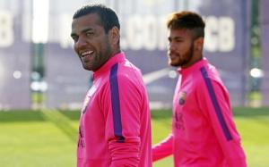 Barca có nguy cơ sạch bóng hậu vệ phải trong mùa giải tới