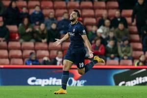 HLV Van Gaal nhận diện mối nguy trước trận đại chiến với Southampton