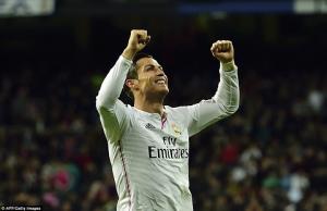 Không có chuyện Cristiano Ronaldo gia nhập PSG