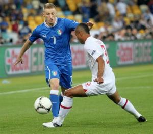 Ashley Cole đối mặt nguy cơ mất suất dự World Cup 2014