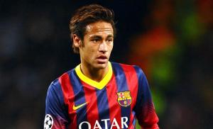 Neymar, hãy đá bóng, đừng chỉ trích!