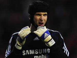 Chelsea chuẩn bị rao bán thủ thành Petr Cech