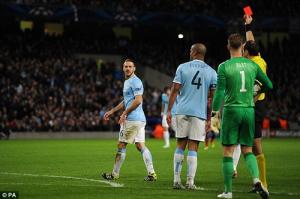 HLV Pellegrini chỉ trích trọng tài sau trận thua Barca