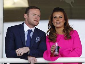 Vợ Rooney băn khoăn về hôn nhân gia đình