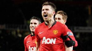 Carrick trở lại, hàng tiền vệ nào cho Man Utd?
