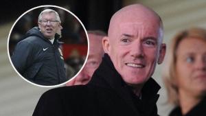 Cựu trọng tài Anh lật tẩy trò ép trọng tài của Sir Alex Ferguson