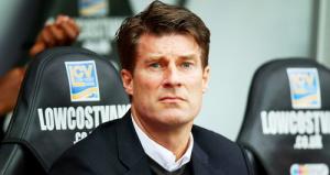 Michael Laudrup bất ngờ bị Swansea sa thải