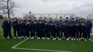U19 Việt Nam: Con tằm trong tổ kén
