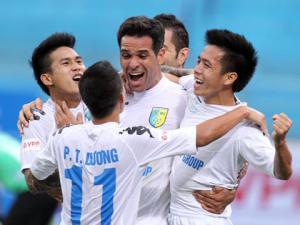 Hà Nội T&T đại thắng đội á quân Indonesia