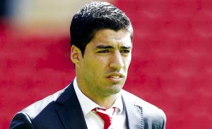 Luis Suarez cùng đồng nghiệp kinh doanh: Hãy gọi anh là... Giám đốc Suarez!