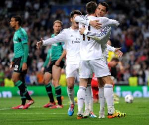 Ronaldo lập cú đúp tiễn đưa Schalke