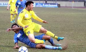 Từ cái chân gãy của Anh Hùng: Nóc dột nhà phải ướt