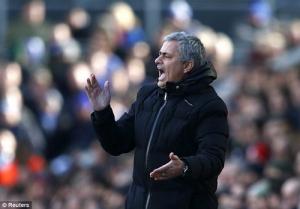 Mourinho & Bí mật trong giờ nghỉ trận thắng Fulham: Điều đặc biệt của Người đặc biệt