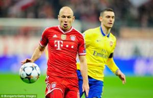 Wenger chỉ trích Robben là chuyên gia ăn vạ